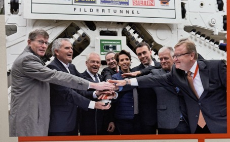 8D408E2D-B299-4A26-BC83-B412740F9218_1_201_a